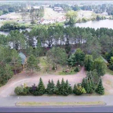 Honeybear Hideaway Cabin Хейвард Экстерьер фото
